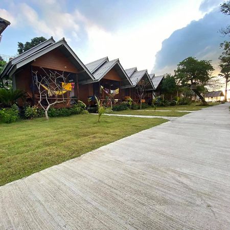 Amity Beach Resort Maret Eksteriør billede