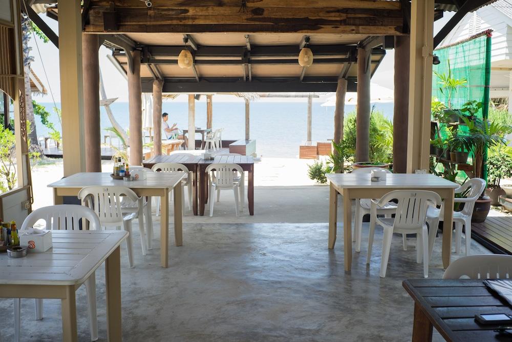 Amity Beach Resort Maret Eksteriør billede