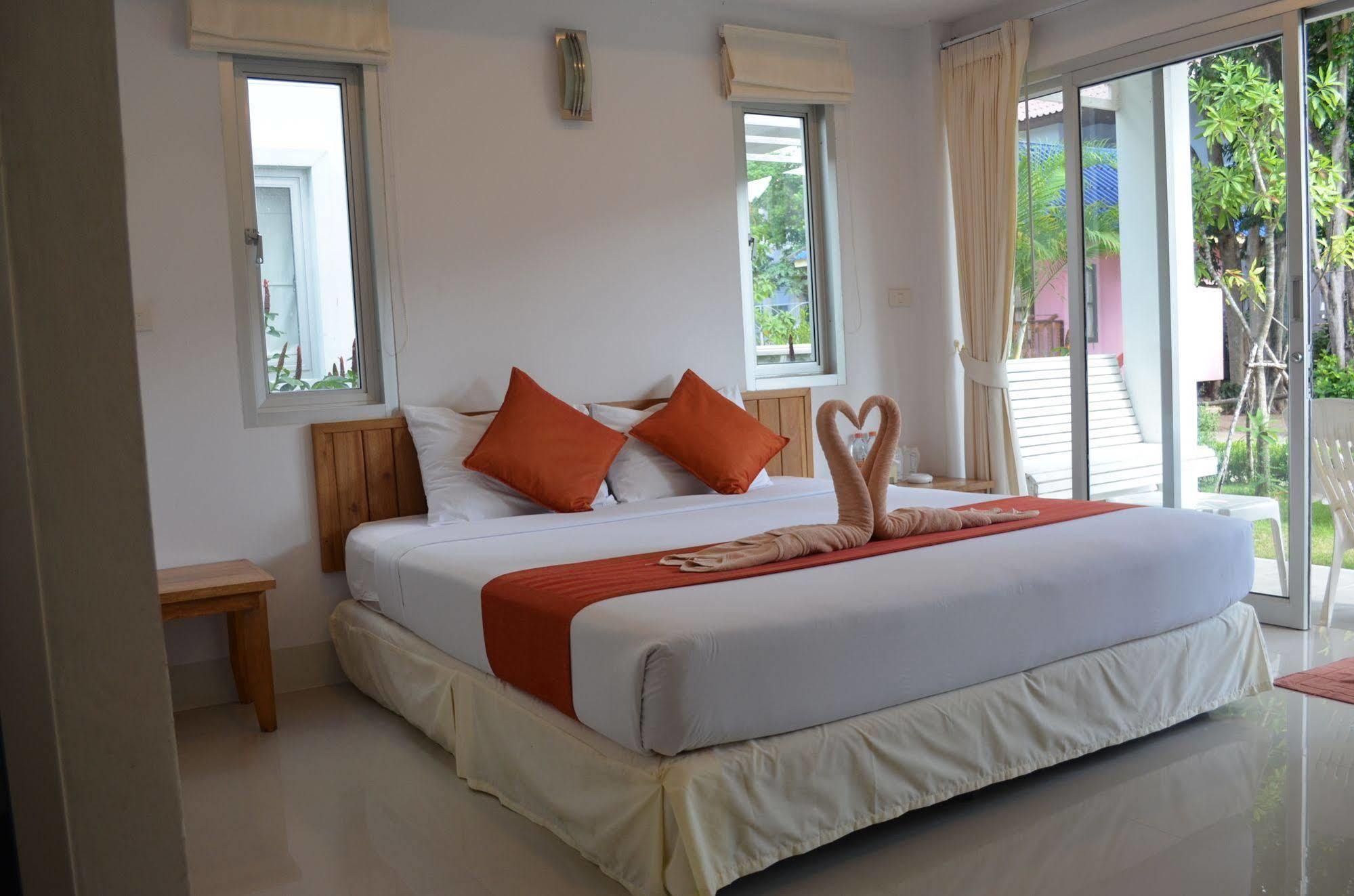 Amity Beach Resort Maret Eksteriør billede