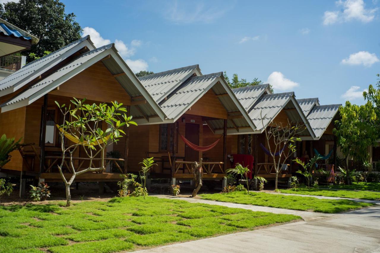 Amity Beach Resort Maret Eksteriør billede