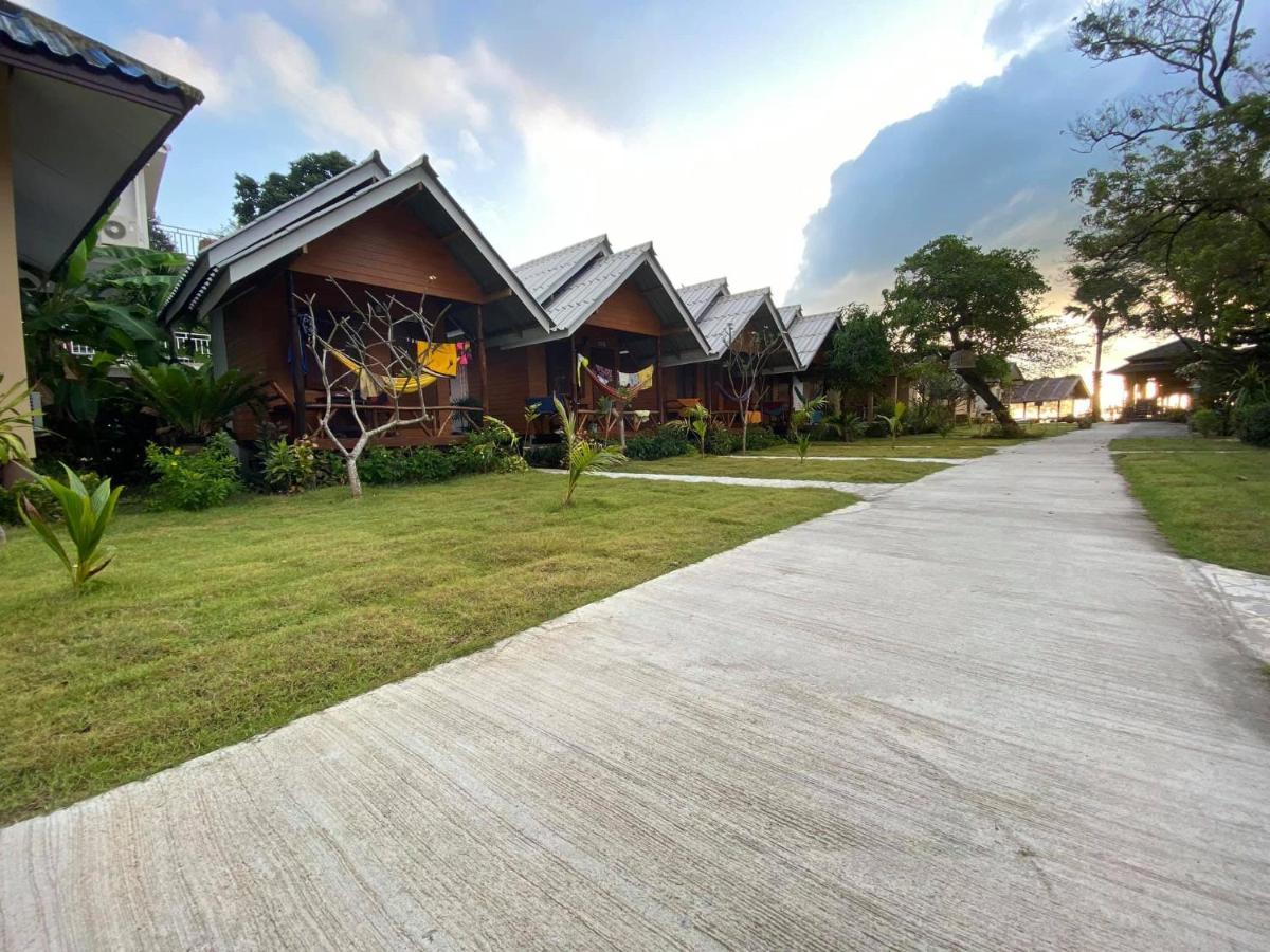 Amity Beach Resort Maret Eksteriør billede